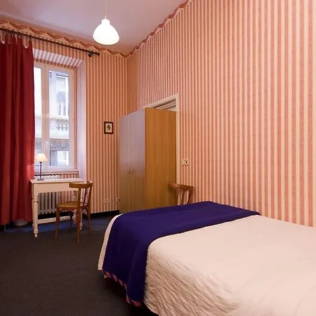 Otel Night And Day *